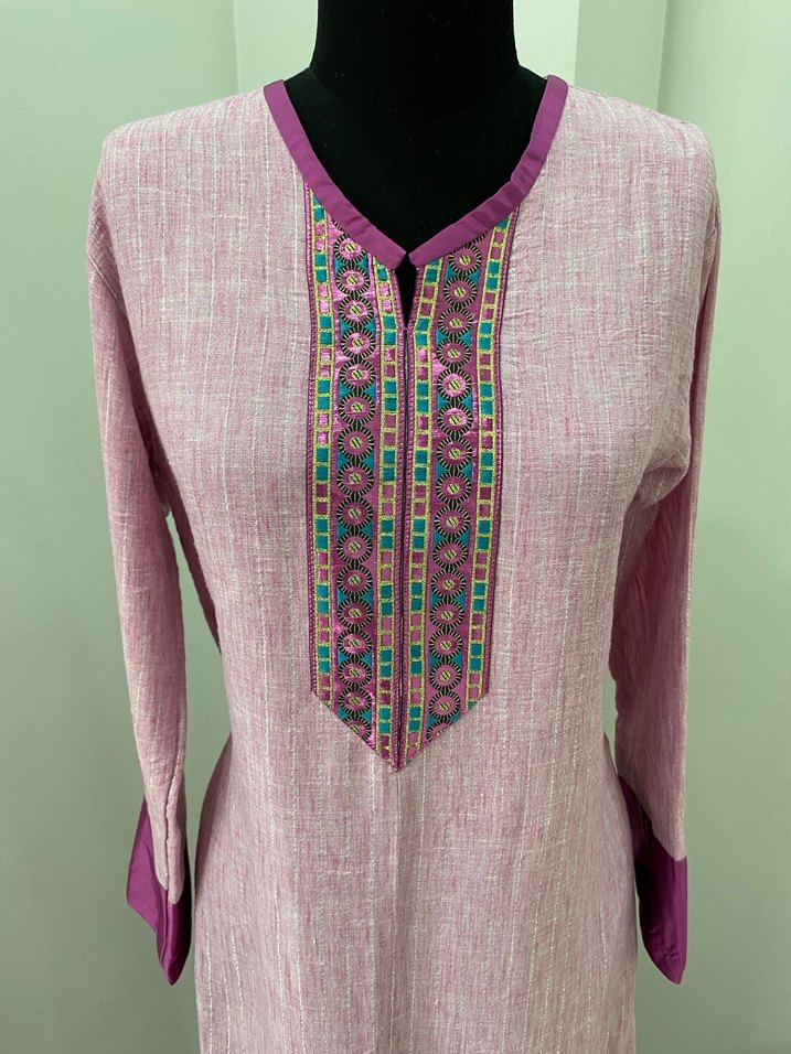 Uzun Kollu Mor Nakışlı Bohem Elbise - Görsel 3