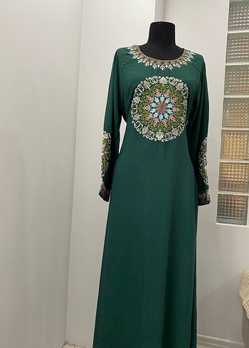 İşlemeli Yeşil Uzun Bohem Elbise - Görsel 2