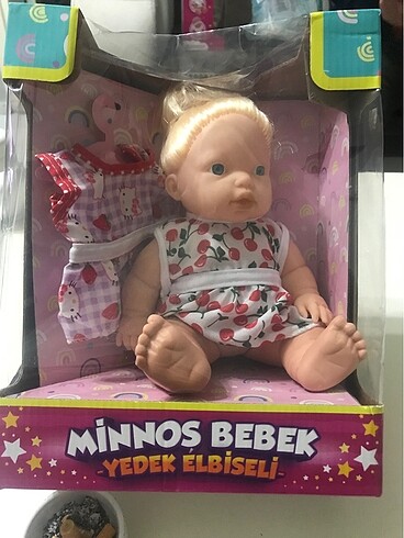 Oyuncak bebek