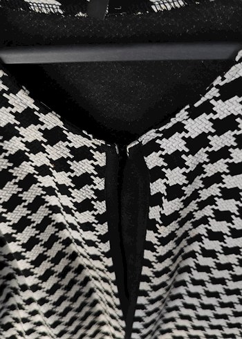 Kadın Siyah Beyaz Desenli Ceket - Görsel 3