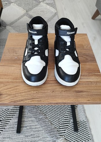 Erkek Çocuk Siyah Beyaz Spor Ayakkabı Reebok