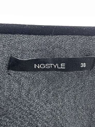 38 Beden siyah Renk NG Style Bluz %70 İndirimli.