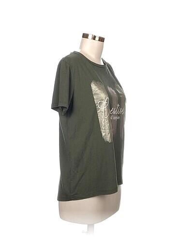 Defacto Defacto T-shirt %70 İndirimli.