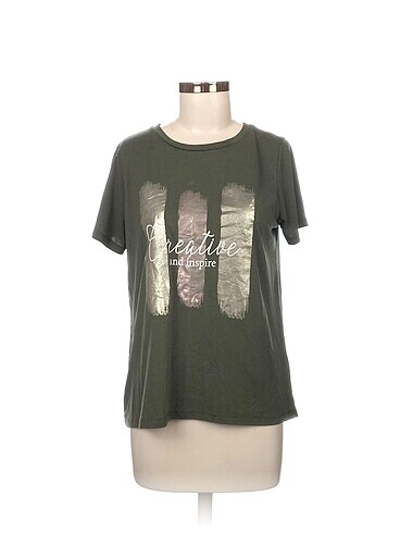 Defacto T-shirt %70 İndirimli.