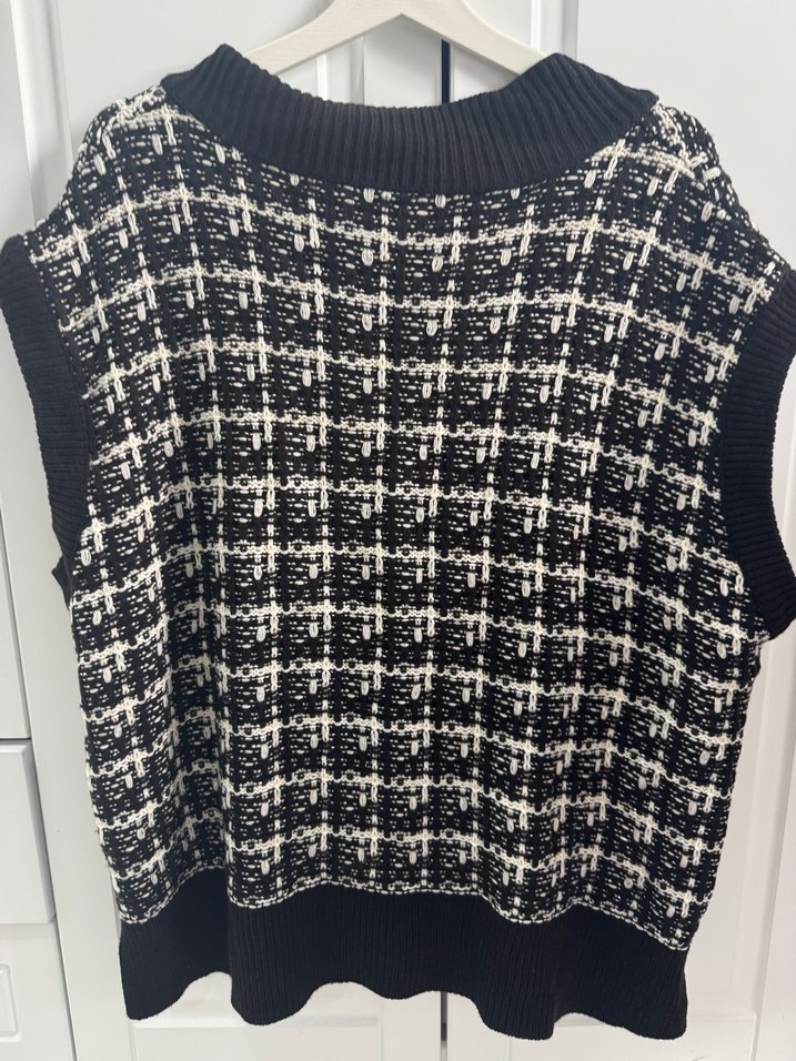 V Yaka Desenli Siyah Kadın Triko Süveter - Görsel 2