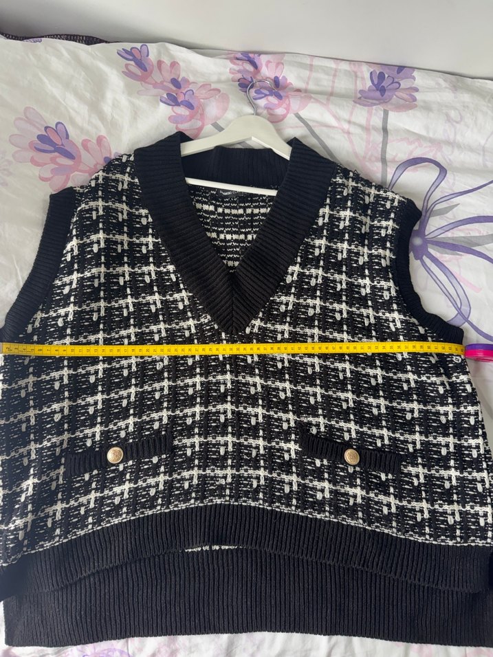 V Yaka Desenli Siyah Kadın Triko Süveter - Görsel 3