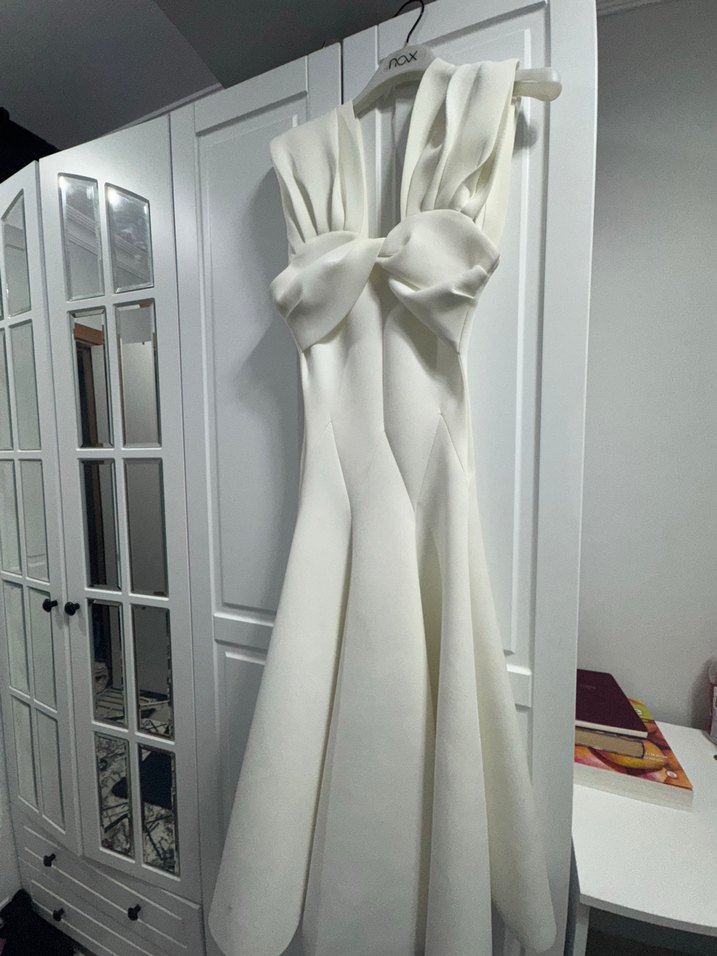 Beyaz V Yaka Mini scuba kumaş elbise xs - Görsel 2