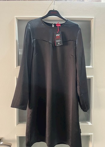 Hugo Boss Siyah Uzun Kollu Elbise