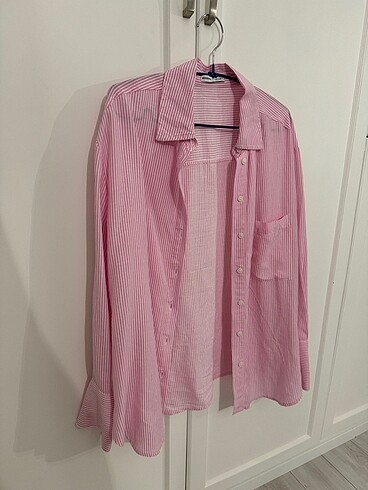 pembe gömlek