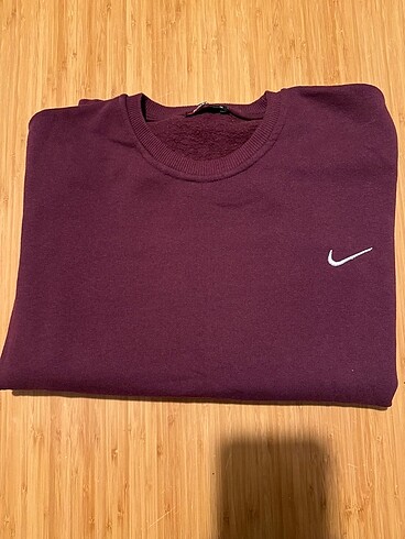 nike sweatshirt