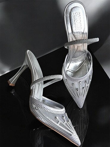 37 Beden İnce Yüksek Topuklu Taşlı Stiletto Gümüş