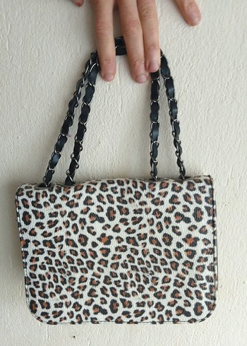 Leopar Desenli Zincir Detaylı Kadın Çanta - Görsel 2