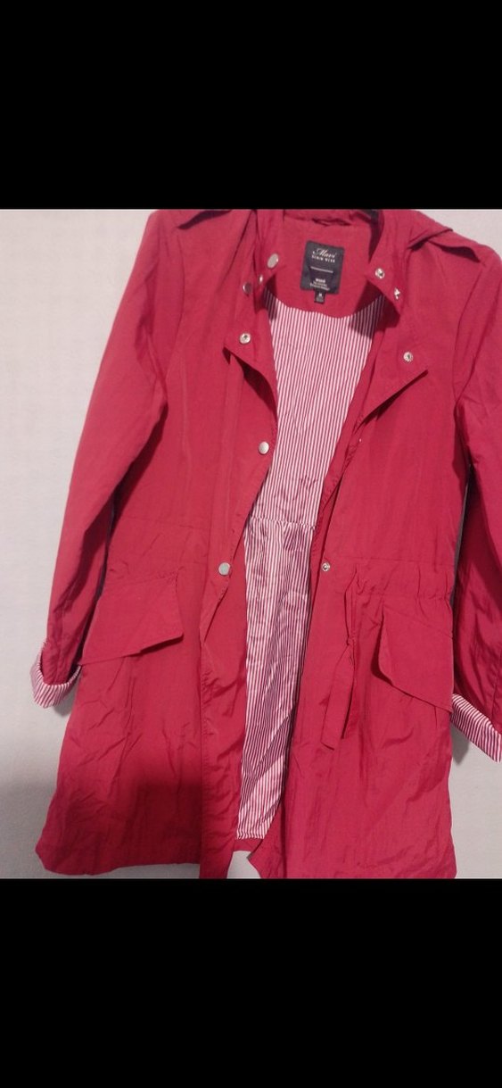 Düğmeli Uzun  kırmızı Kadın Yağmurluk - Görsel 2