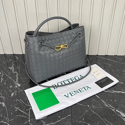 Bottega Veneta Andiamo Big Çanta