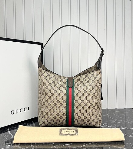 Gucci Gucci Medium Shoulder Bag