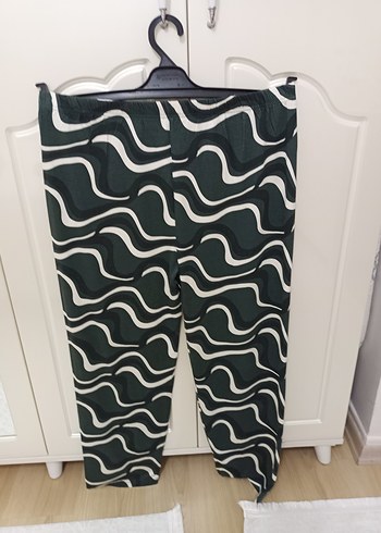 Kadın Yeşil Bağlamalı Desenli Rahat Pantolon - Görsel 2