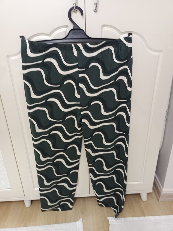 Kadın Yeşil Bağlamalı Desenli Rahat Pantolon - Görsel 2