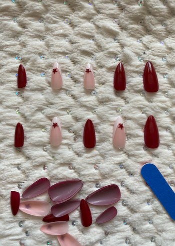 Kırmızı Yıldızlı Kendin Yap Takma Tırnak 24'lü - Görsel 3