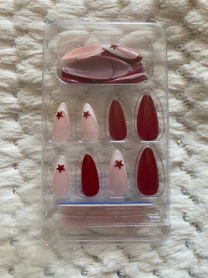 Kırmızı Yıldızlı Kendin Yap Takma Tırnak 24'lü - Görsel 2