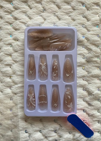 Bej Renkli Kabartmalı Takma Tırnak 24lü - Görsel 2