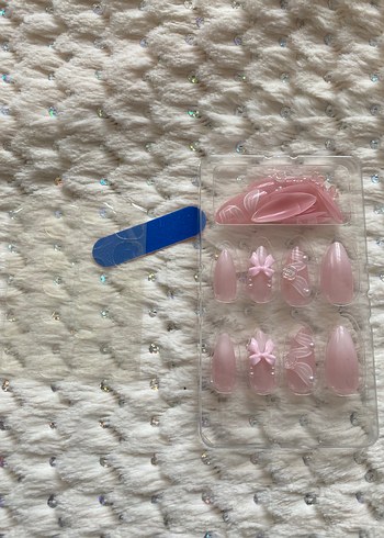 Pembe Pastel Tırnak Süslemeleri 3D Fiyonk Detaylı - Görsel 2