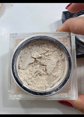  Beden Renk Huda Beauty milk allık