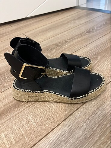 Zara Siyah sandalet