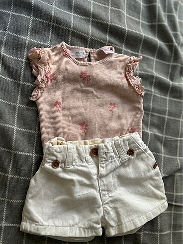 Zara Kız bebek şortlu takım
