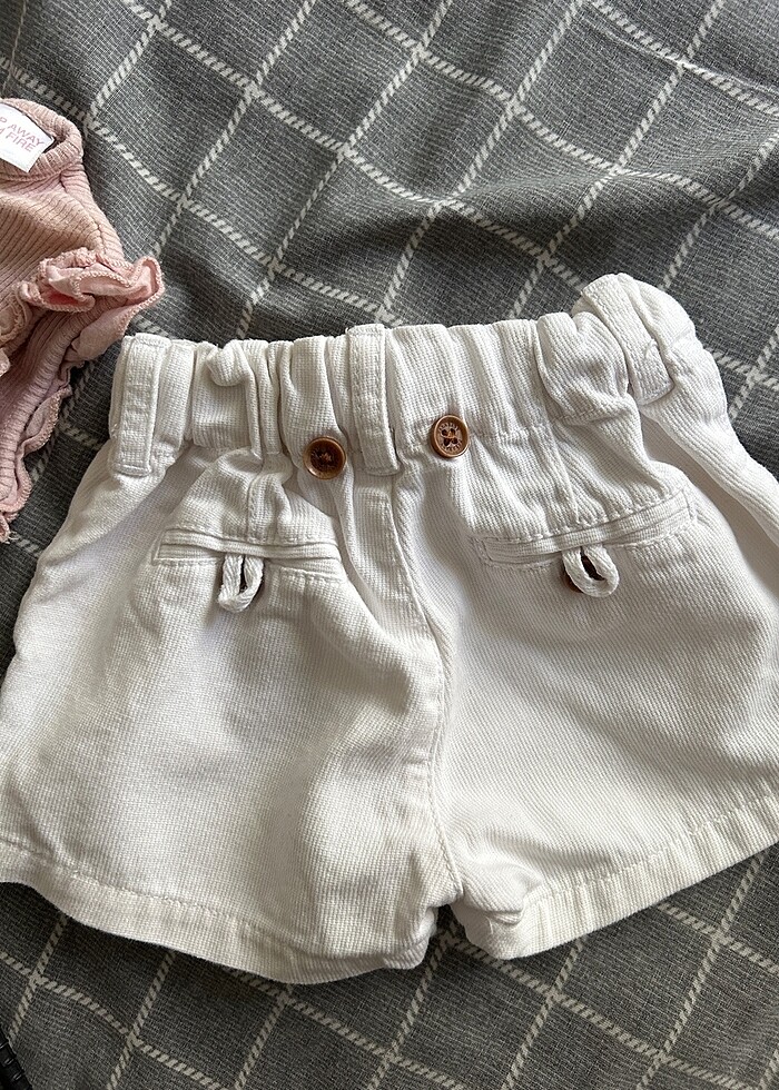 Kız bebek şortlu takım - Görsel 3