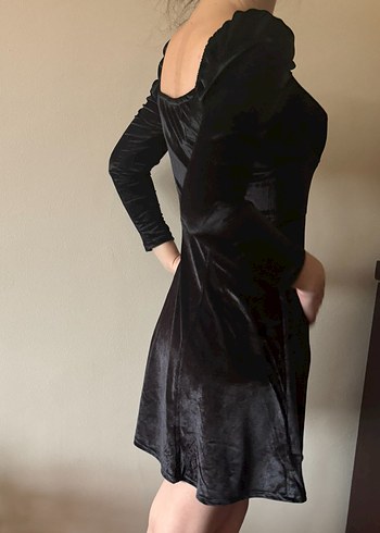 Siyah Gotik V Yaka Midi Elbise - Görsel 3