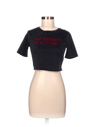 Zara T-shirt %70 İndirimli.