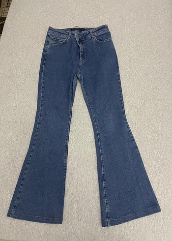 LC Waikiki Orta Mavi Yuksek Bel Denim Jean