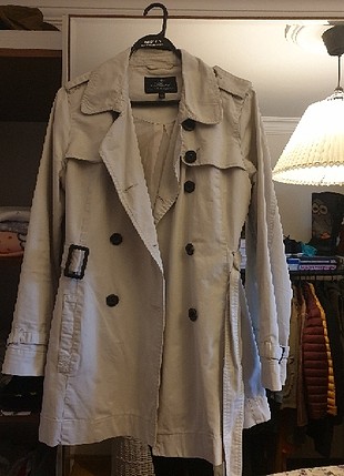 krem rengi trenchcoat