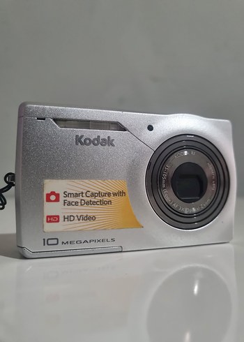 KODAK M1033 DİJİTAL FOTOĞRAF MAKİNESİ