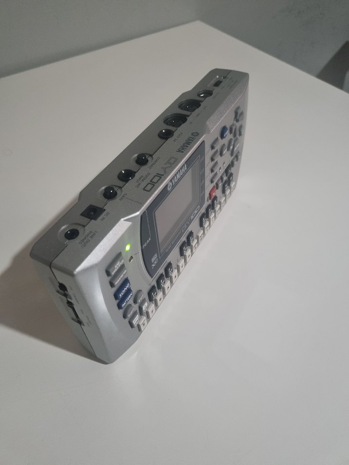 YAMAHA QY100 MÜZİK SIRALAYICI SE MODÜLÜ - Görsel 5