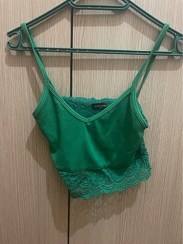 yeşil dantelli crop