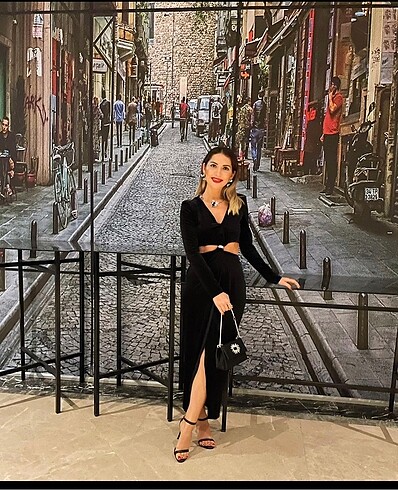 Zara Kadife şık elbise