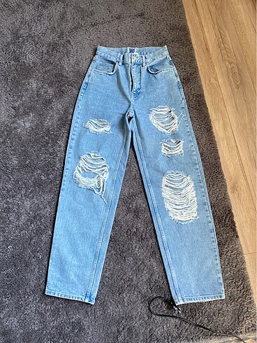 Orijinal marka yırtık jean