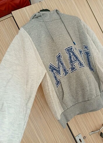 l Beden Sweatshirt 