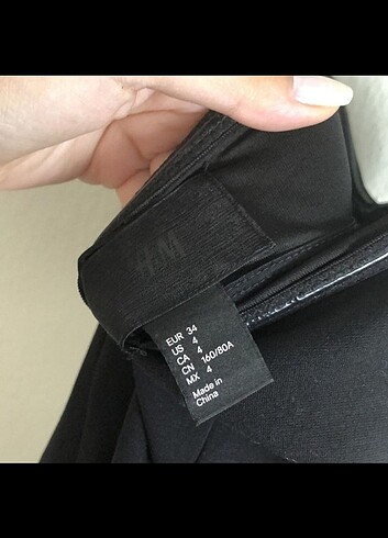 xs Beden Siyah H&M straplez kısa elbise
