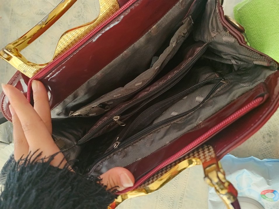 Bordo Parlak Deri Vintage Kadın Çantası - Görsel 5