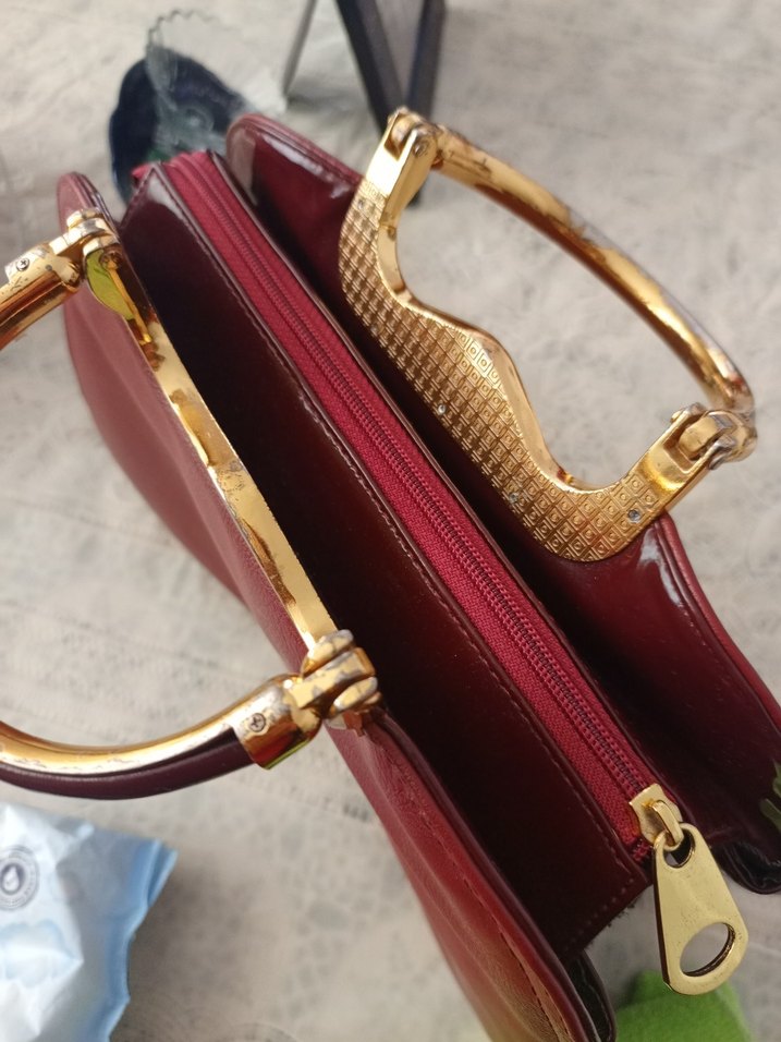 Bordo Parlak Deri Vintage Kadın Çantası - Görsel 2