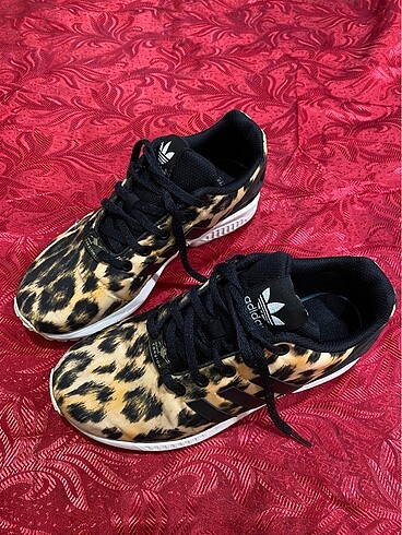 Adidas Leopar Spor Ayakkabı