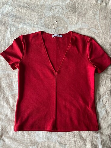 Kırmızı Tişört