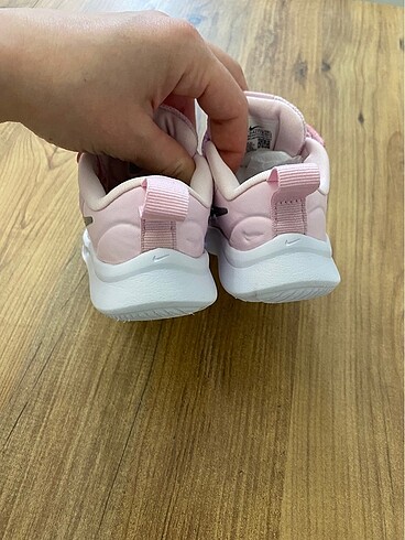 25 Beden pembe Renk Nike kız çocuk spor ayakkabısı