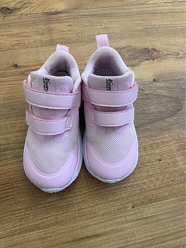 25 Beden Nike kız çocuk spor ayakkabısı