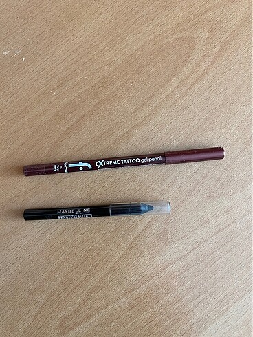 Flormar very berry goz kalemi + Maybelline goz kalemi