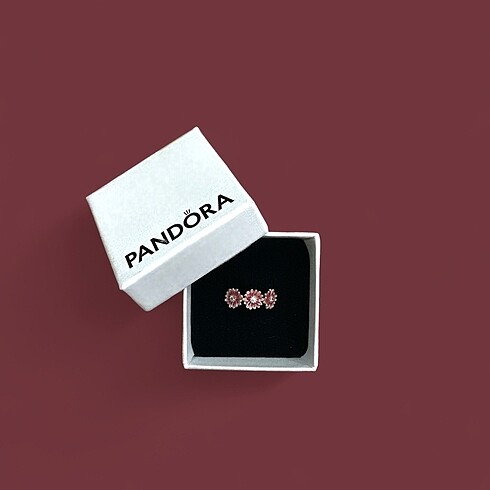 Pandora Pembe Papatya Üçlemesi Yüzük