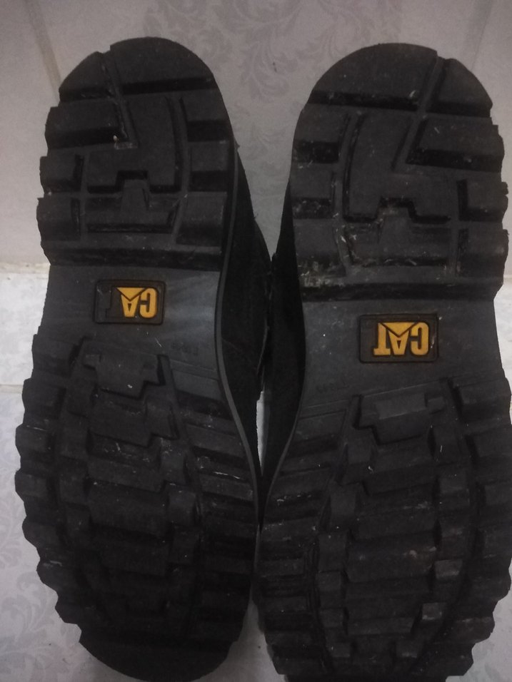 Orijinal CAT marka, 43 numara bot.
Az kullanılmış, - Görsel 2