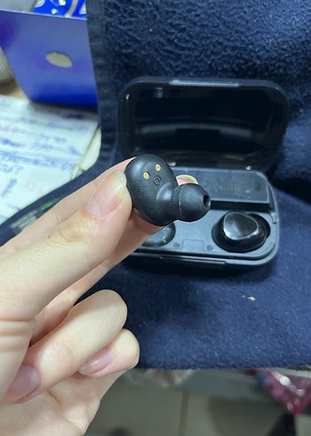 Siyah Kablosuz Kulak İçi Kulaklık - Görsel 5